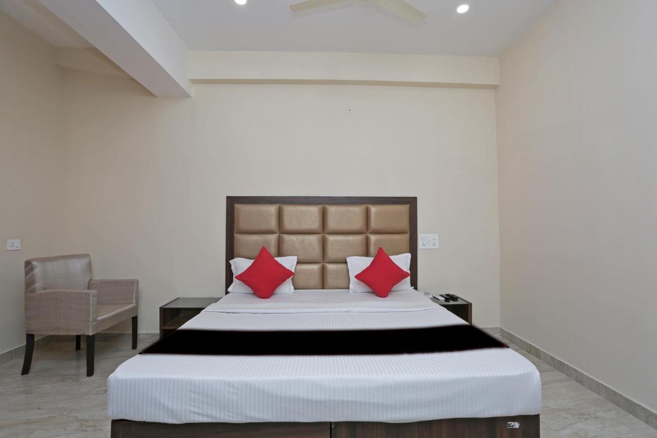 Capital O 37423 Golden Leaf Dehradun Exterior foto