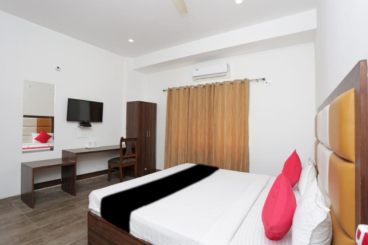 Capital O 37423 Golden Leaf Dehradun Exterior foto