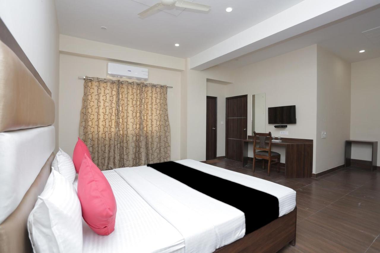 Capital O 37423 Golden Leaf Dehradun Exterior foto